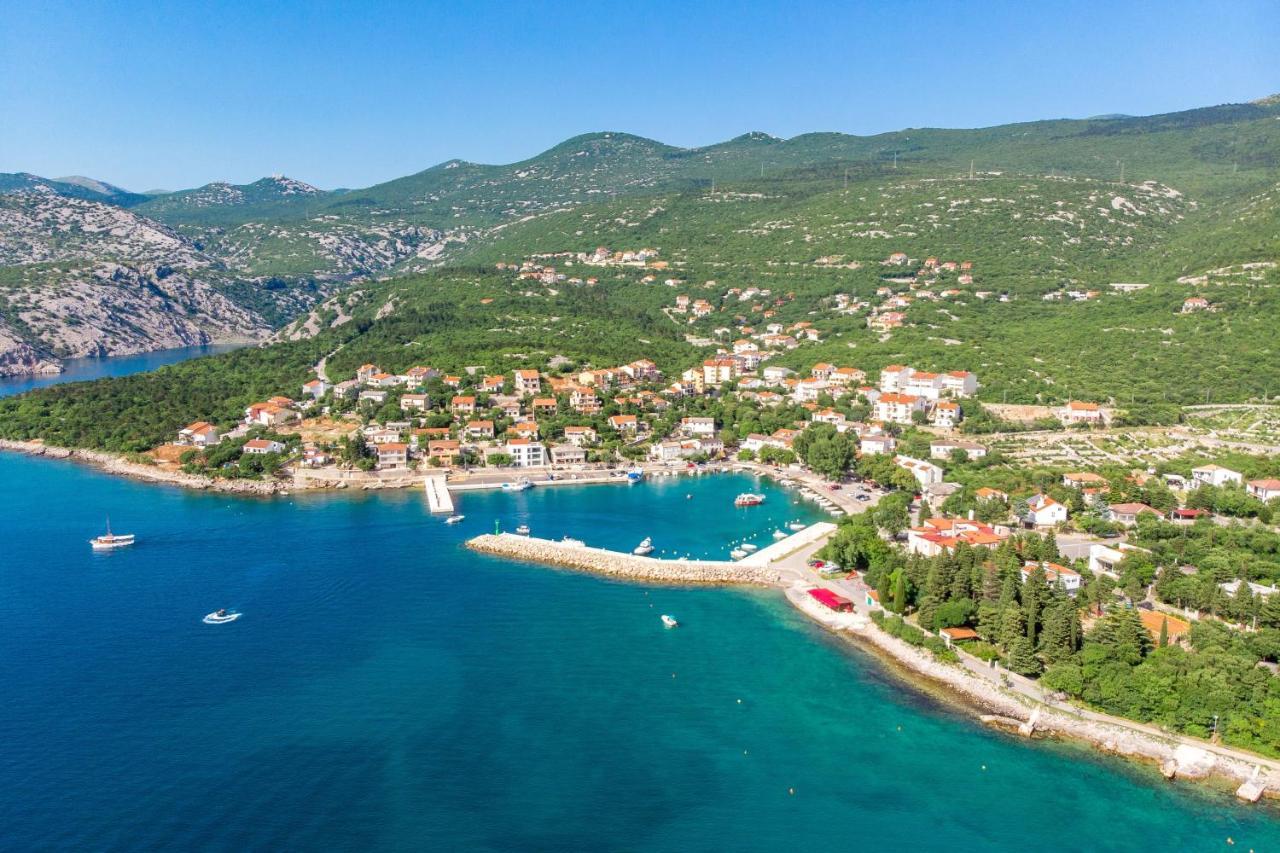 Apartments By The Sea Klenovica, Novi Vinodolski - 5581 Экстерьер фото